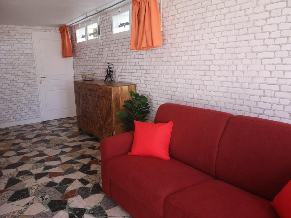 Bed and Breakfast Bellevue Chateauneuf-de-Galaure Екстер'єр фото